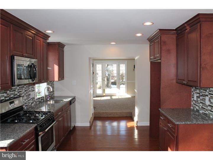 1019 Lamb Road Secane, PA 19018 - Photo 7 of 25 Kitchen