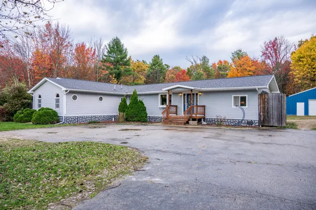 $289,900 | W6266 39th Street East, New Lisbon, WI 53950