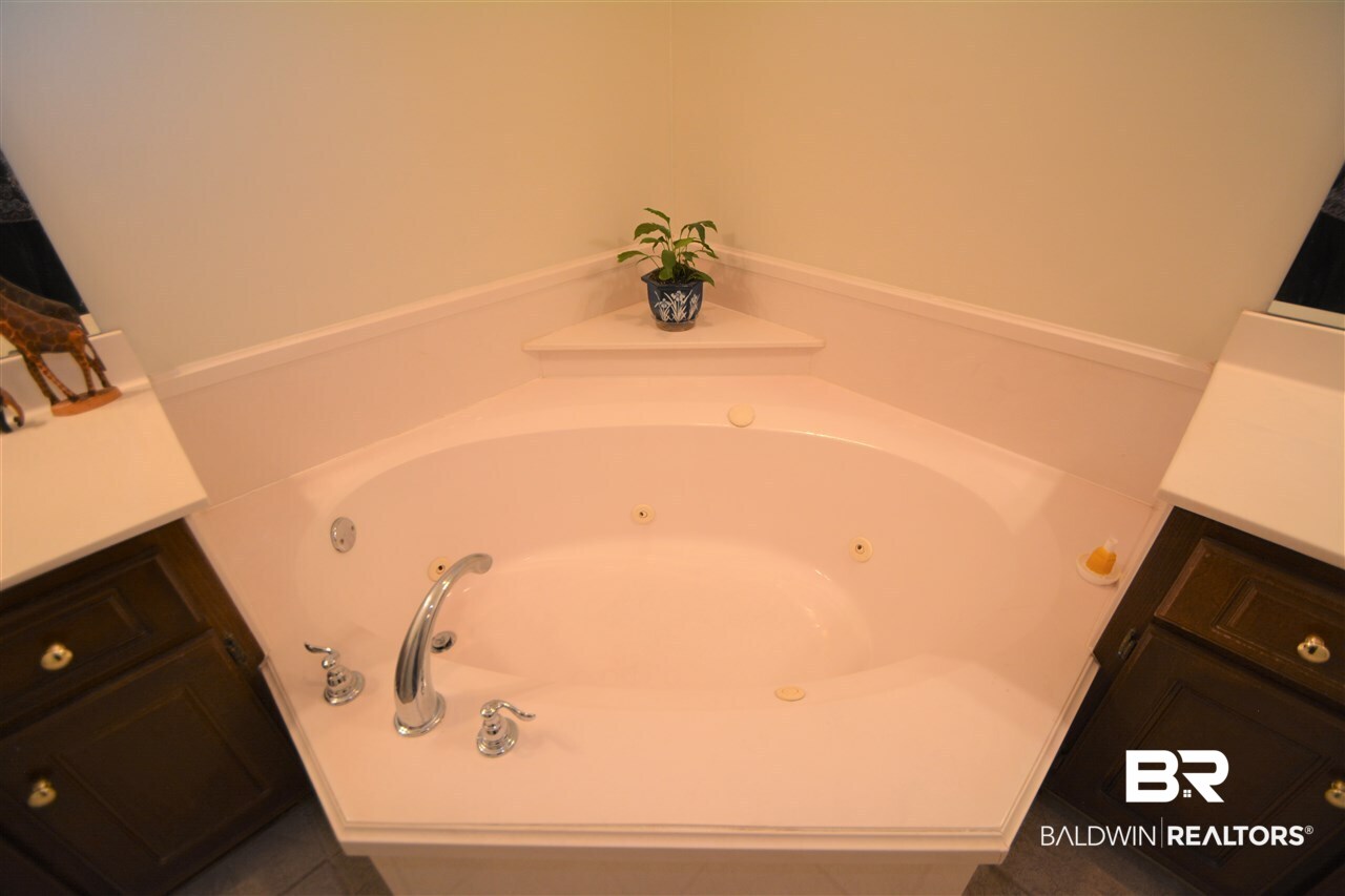 5448 Henning Drive West Mobile, AL 36619 - Photo 24 of 49