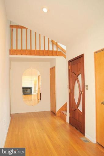 2780 Duvall Road Woodbine, MD 21797 - Photo 8 of 30 Entrance / Foyer