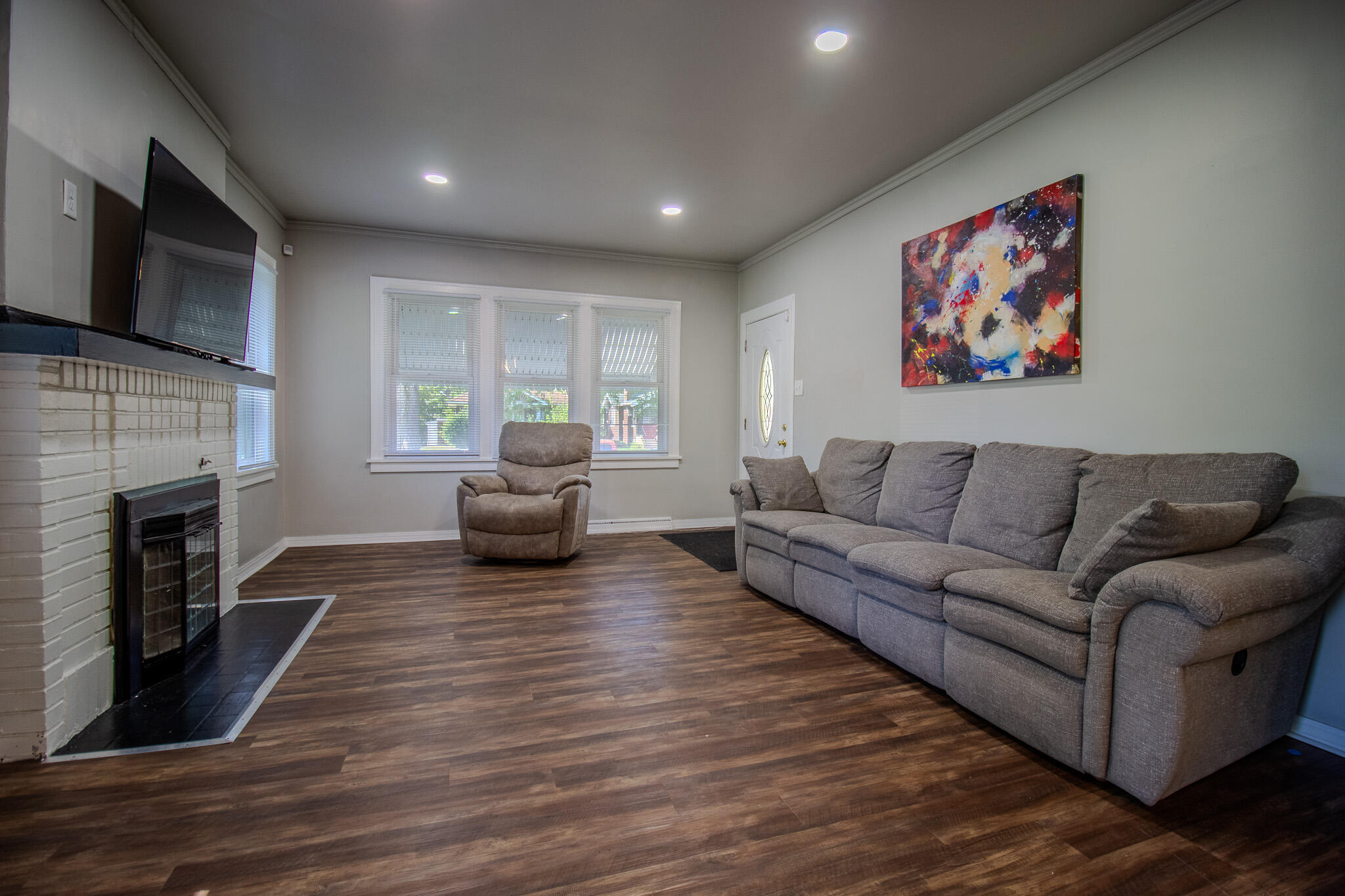 4455 Adams Street Gary, IN 46408 - Photo 4 of 24 2048x1365