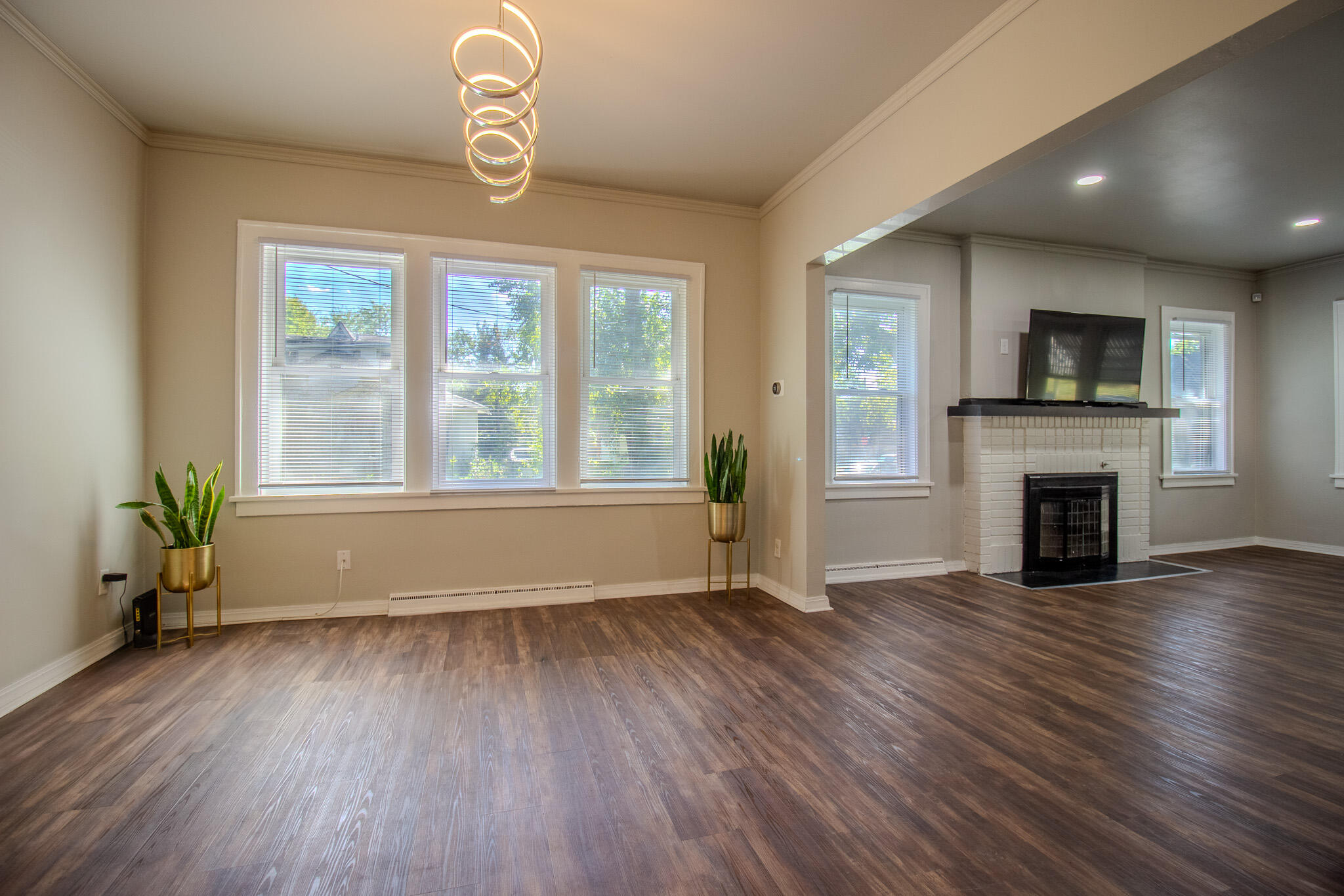 4455 Adams Street Gary, IN 46408 - Photo 6 of 24 2048x1365