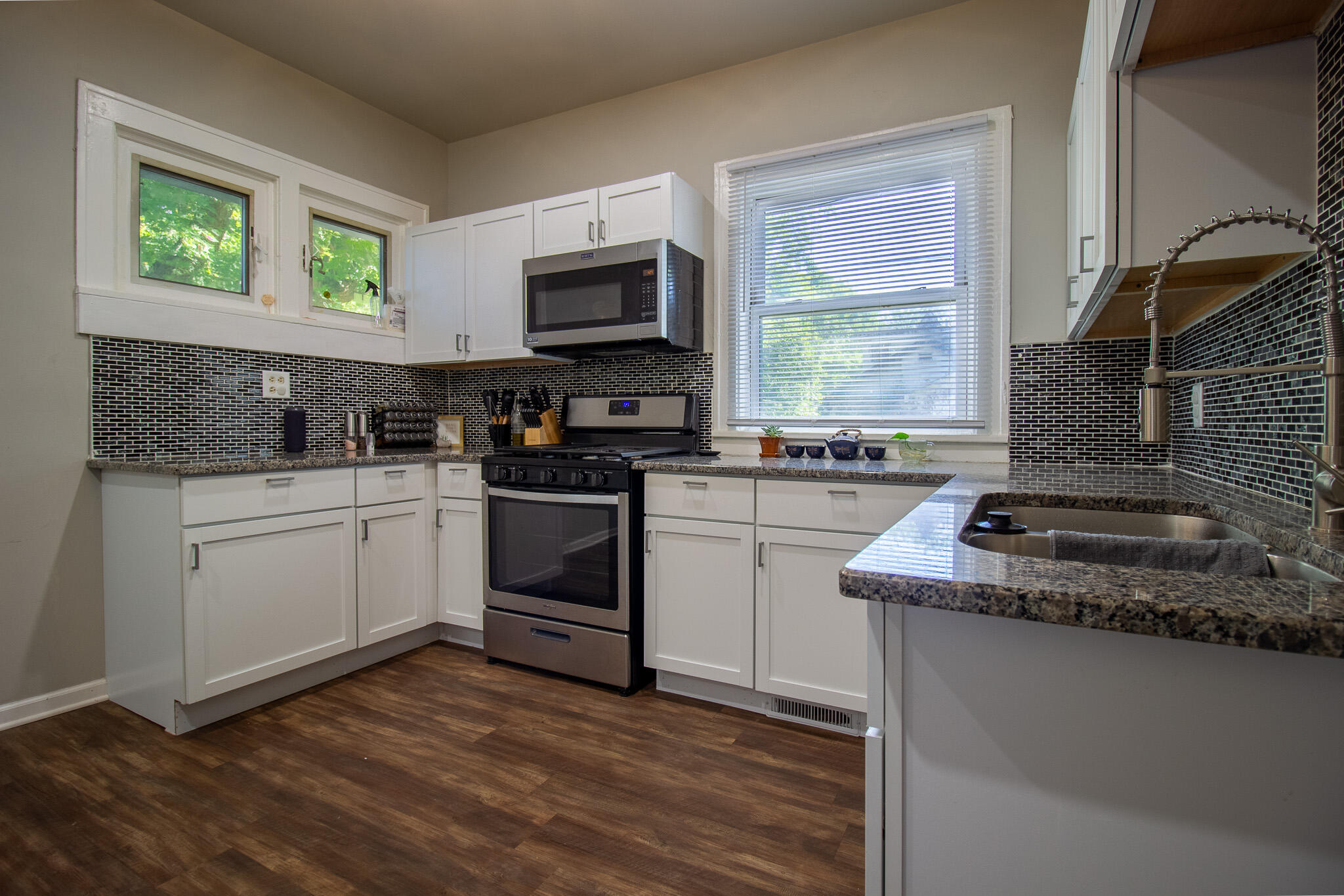 4455 Adams Street Gary, IN 46408 - Photo 10 of 24 2048x1365