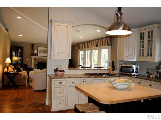 2715 Kittrell Drive Raleigh, NC 27608 - Photo 4 of 21 Photo 4