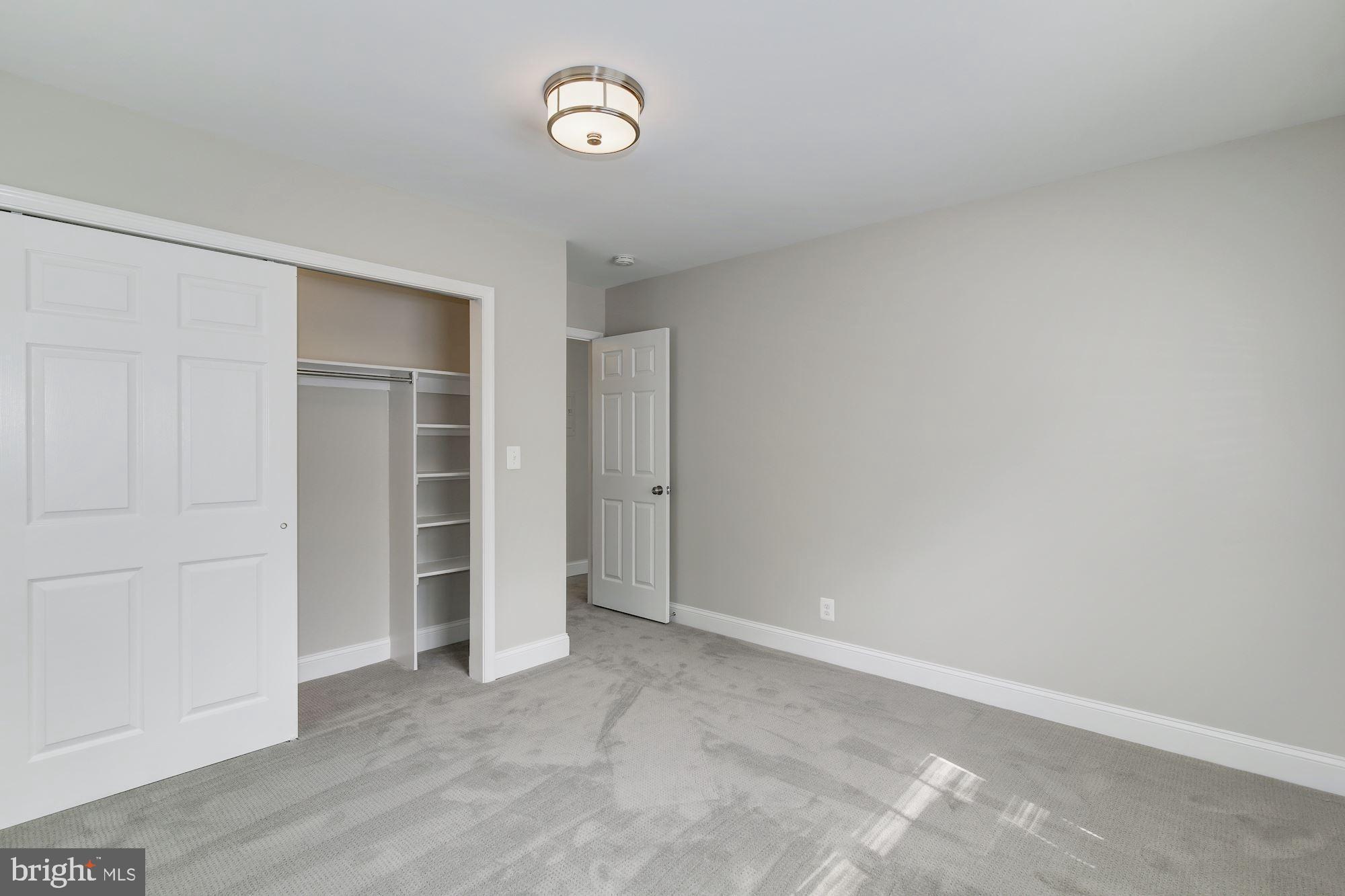 4626 B 28th Road South, Unit B Arlington, VA 22206 - Photo 13 of 22 an empty room with closet