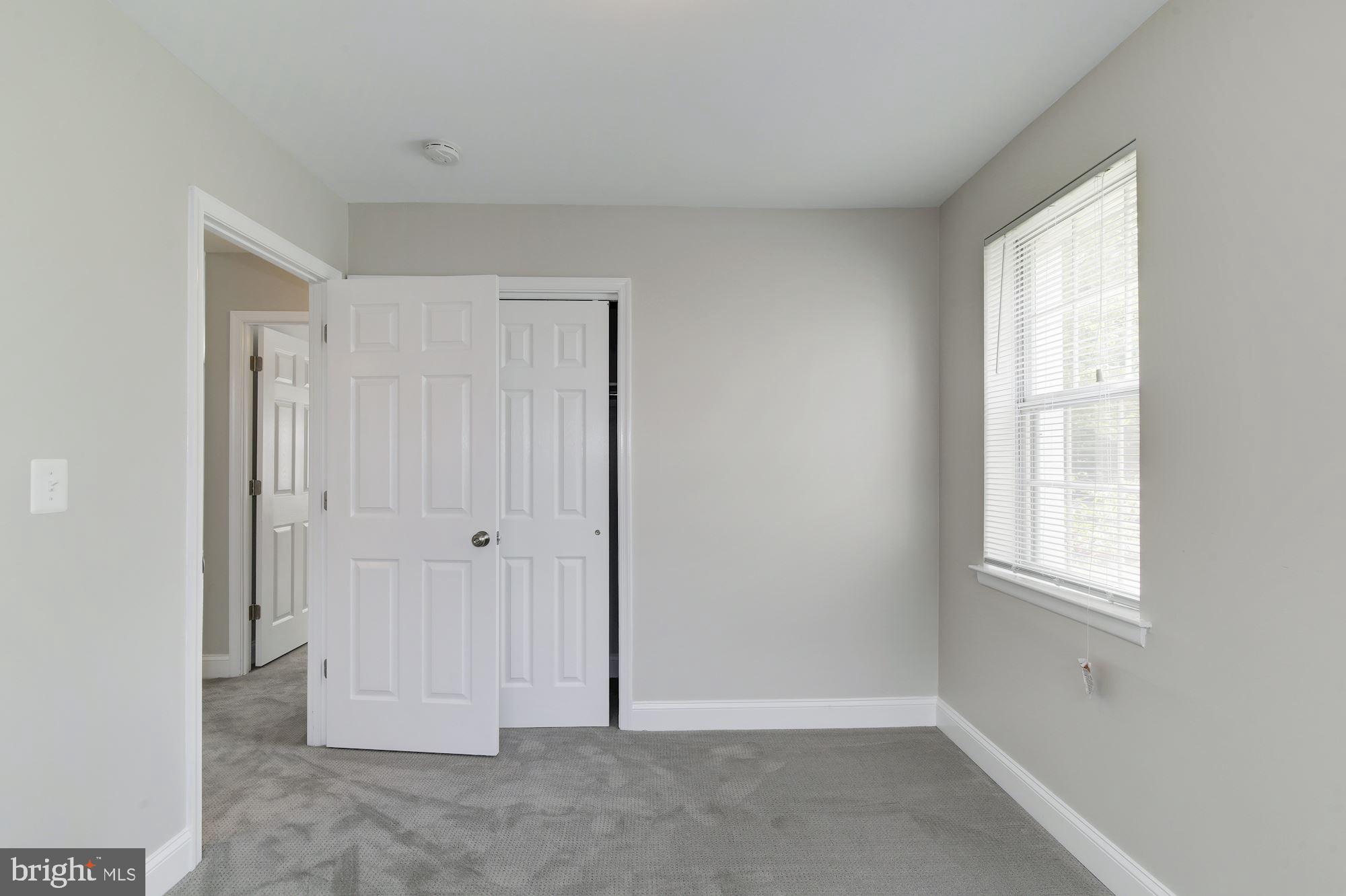 4626 B 28th Road South, Unit B Arlington, VA 22206 - Photo 16 of 22 an empty room with windows