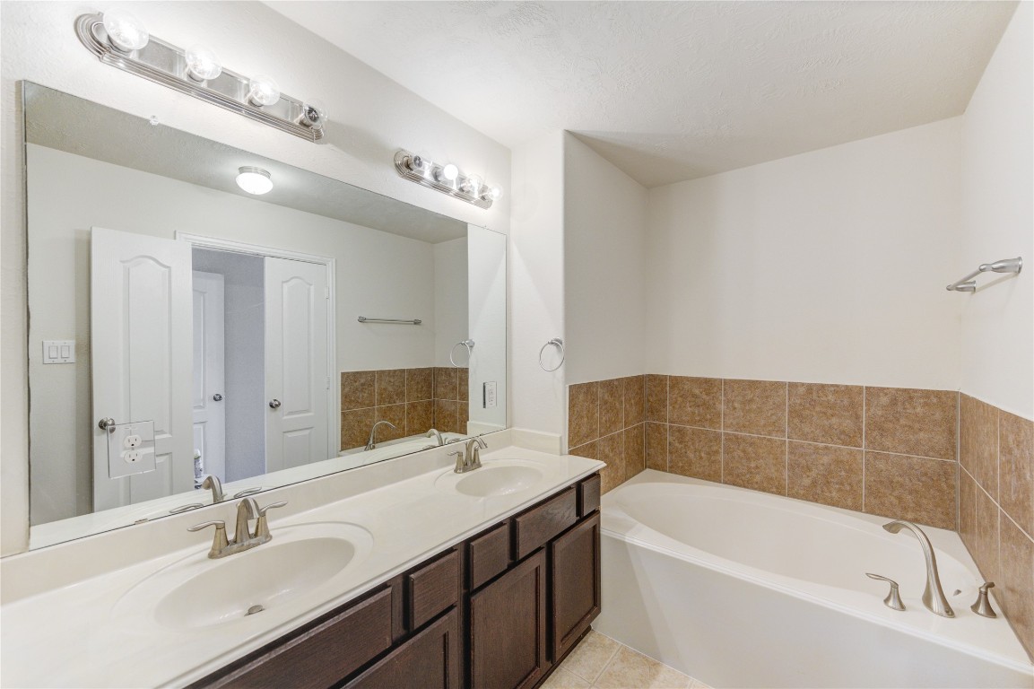 5103 Dartmoor Ridge Trail Houston, TX 77066 - Photo 26 of 47