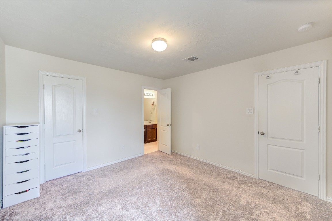 5103 Dartmoor Ridge Trail Houston, TX 77066 - Photo 34 of 47 a view of room with natural light