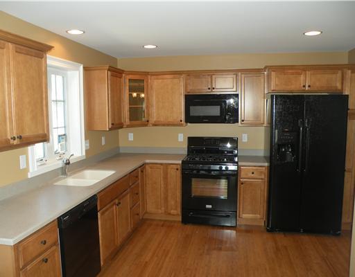 77 Wagner Farm Road Gorham, ME 04038 - Photo 2 of 16 Kitchen.