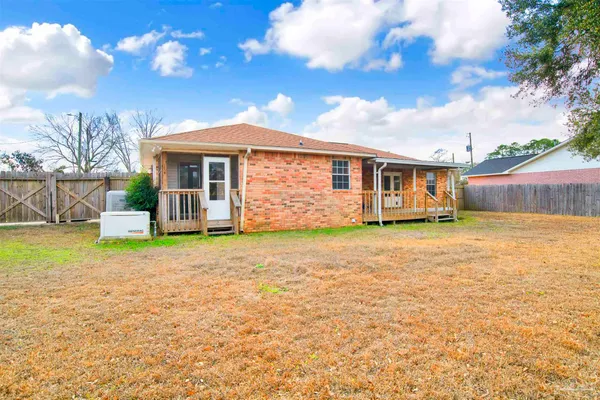 $265,000 | 308 Twisted Oak Drive, Cantonment, FL 32533
