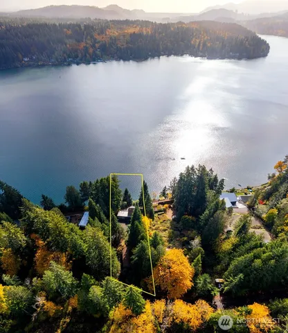 $1,200,000 | 5611 Sunrise Beach Road Northwest, Olympia, WA 98502