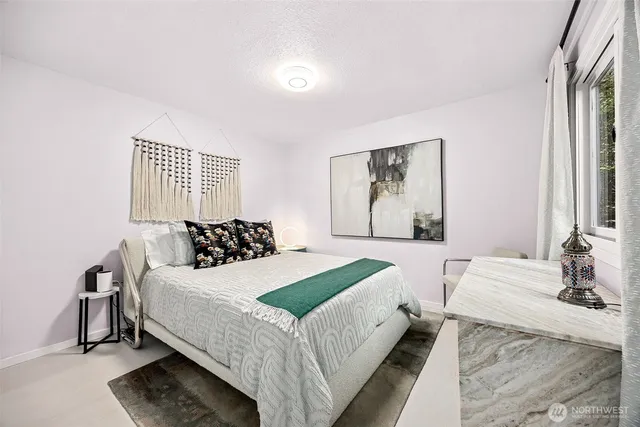 $1,200,000 | 5611 Sunrise Beach Road Northwest, Olympia, WA 98502