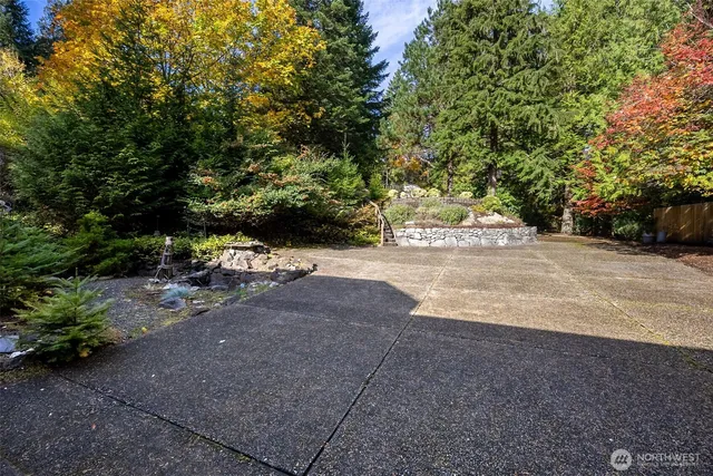 $1,200,000 | 5611 Sunrise Beach Road Northwest, Olympia, WA 98502