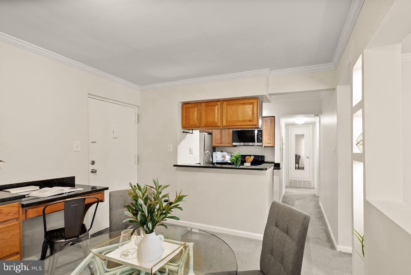 8511 Barrington Court, Unit S Springfield, VA 22152 - Photo 8 of 17