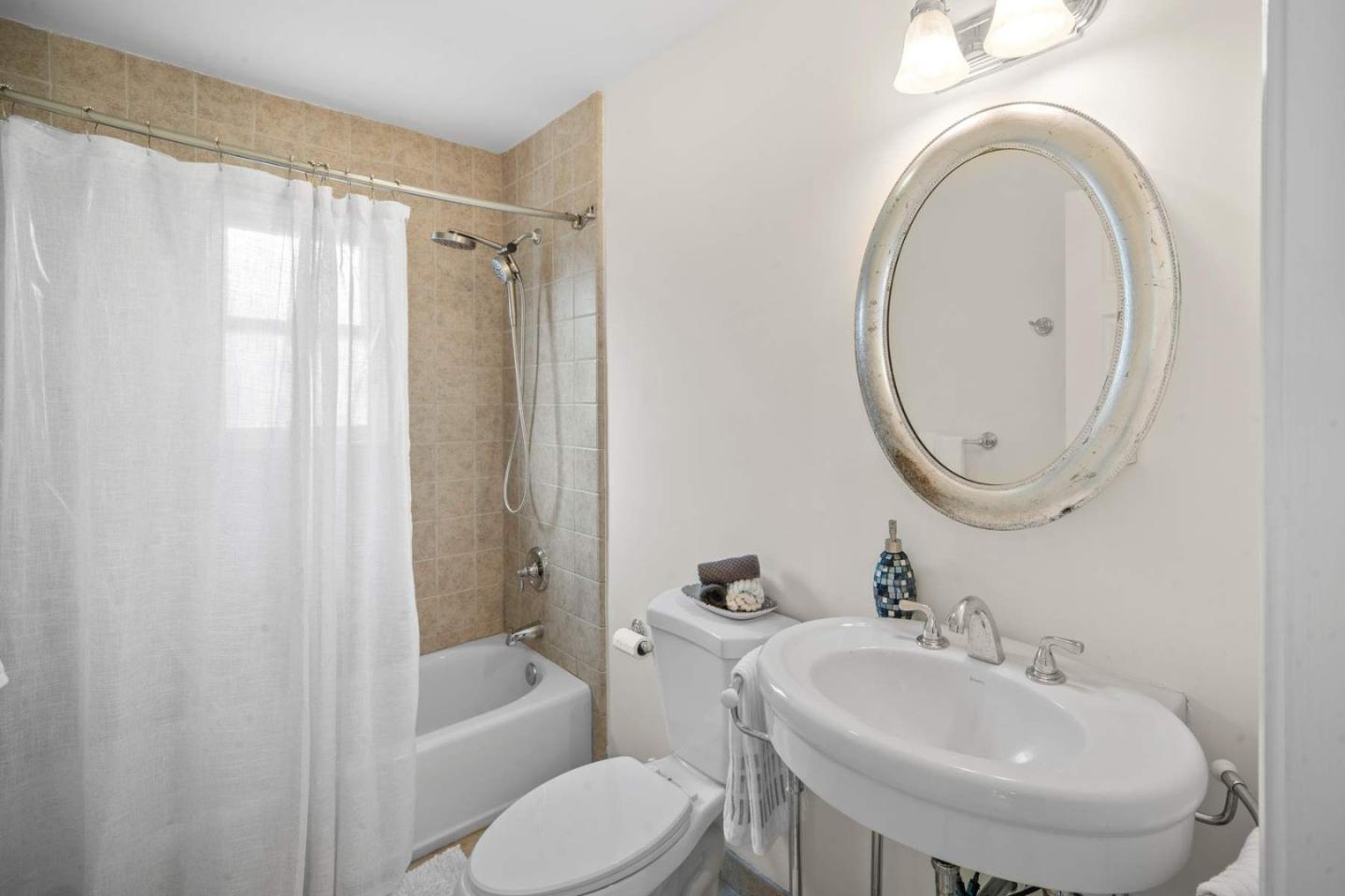 1109 McClellan Avenue Monterey, CA 93940 - Photo 15 of 26