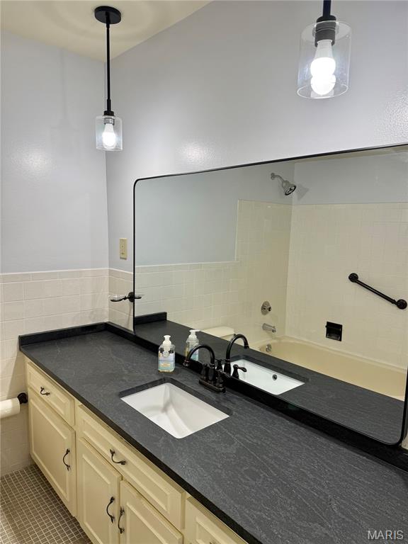 3716 Adie Road St. Ann, MO 63074 - Photo 11 of 45