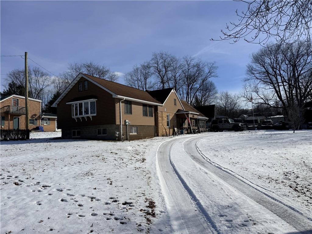 2270 Freeport Road Kittanning, PA 16201 - Photo 3 of 19