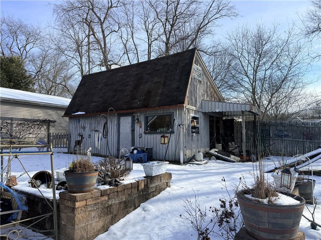 2270 Freeport Road Kittanning, PA 16201 - Photo 6 of 19