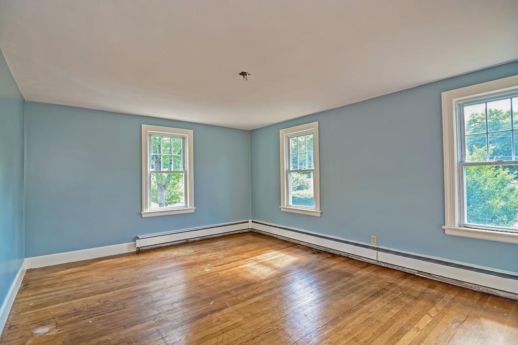 27 Dellwood Road Worcester, MA 01602 - Photo 19 of 35