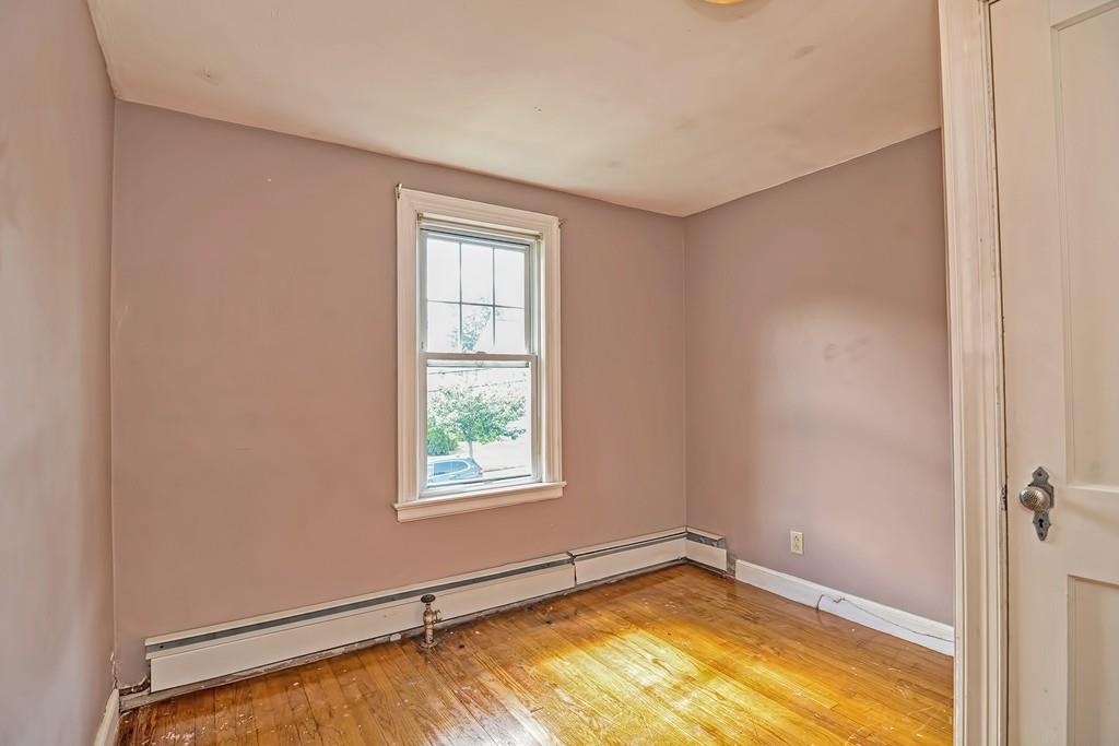 27 Dellwood Road Worcester, MA 01602 - Photo 21 of 35