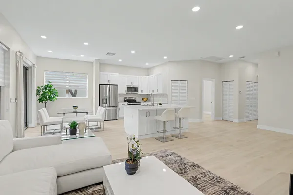 $4,000 | 7832 Rockford Road, Boynton Beach, FL 33472