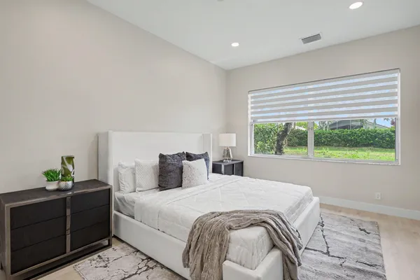 $4,000 | 7832 Rockford Road, Boynton Beach, FL 33472