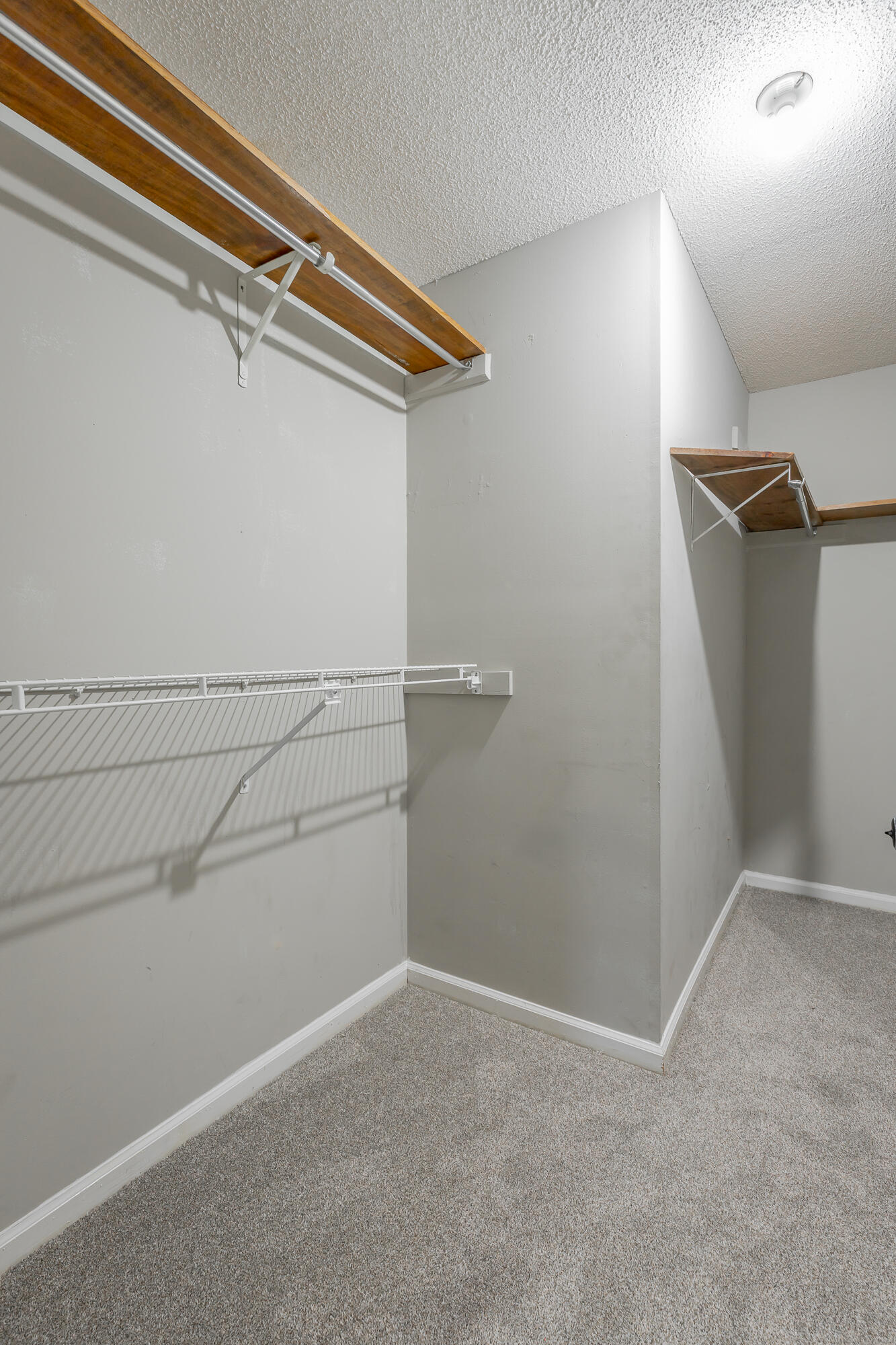 710 Hurricane Creek Road Chattanooga, TN 37421 - Photo 21 of 67 Walk-in closet