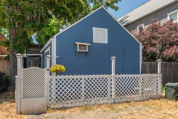 $324,000 | 493 Main Street, Weaverville, CA 96093