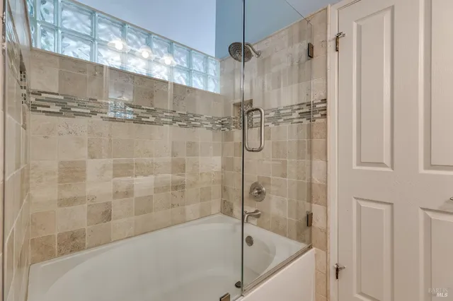 $699,999 | 755 Oak Hollow Avenue, Vacaville, CA 95687