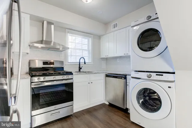 $2,950 | 187 Scott Drive, Manassas Park, VA 20111