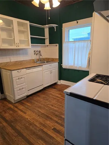 $300,000 | 2620 Charlotte Street, Kansas City, MO 64108