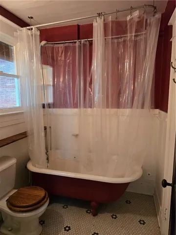 $300,000 | 2620 Charlotte Street, Kansas City, MO 64108