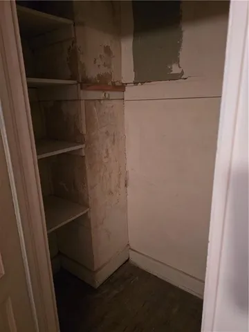 $300,000 | 2620 Charlotte Street, Kansas City, MO 64108