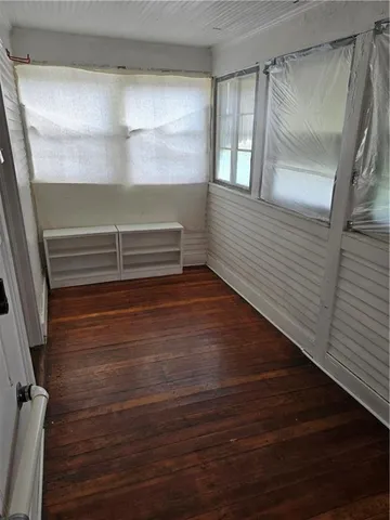 $300,000 | 2620 Charlotte Street, Kansas City, MO 64108