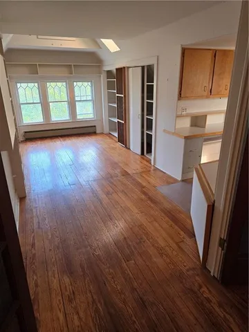 $300,000 | 2620 Charlotte Street, Kansas City, MO 64108