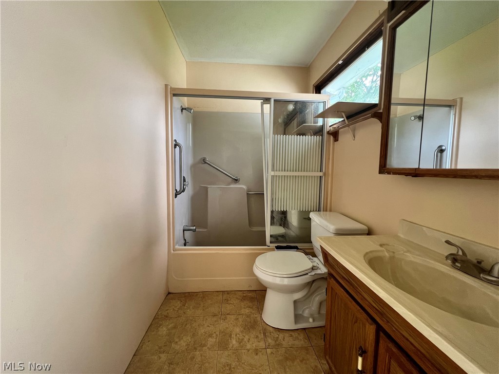 1548 Mapledale Road Wickliffe, OH 44092 - Photo 11 of 17 Gallery Image 11