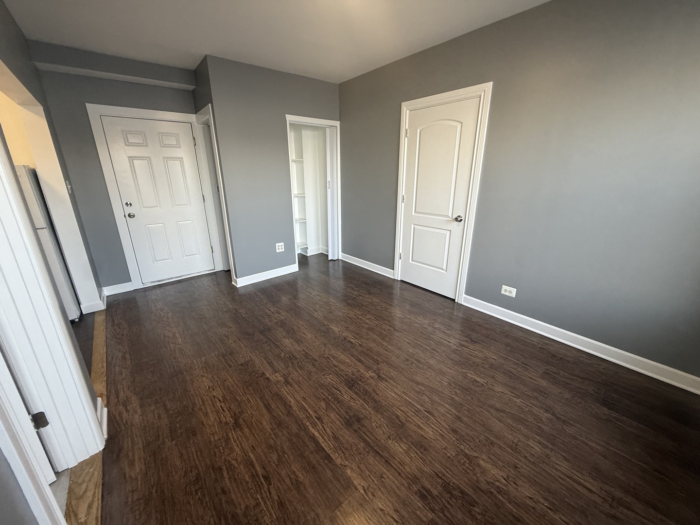 3420 West Irving Park Road, Unit 28 Chicago, IL 60618 - Photo 3 of 12