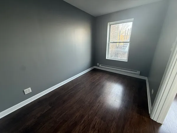$1,275 | 3420 West Irving Park Road, Unit 28, Chicago, IL 60618