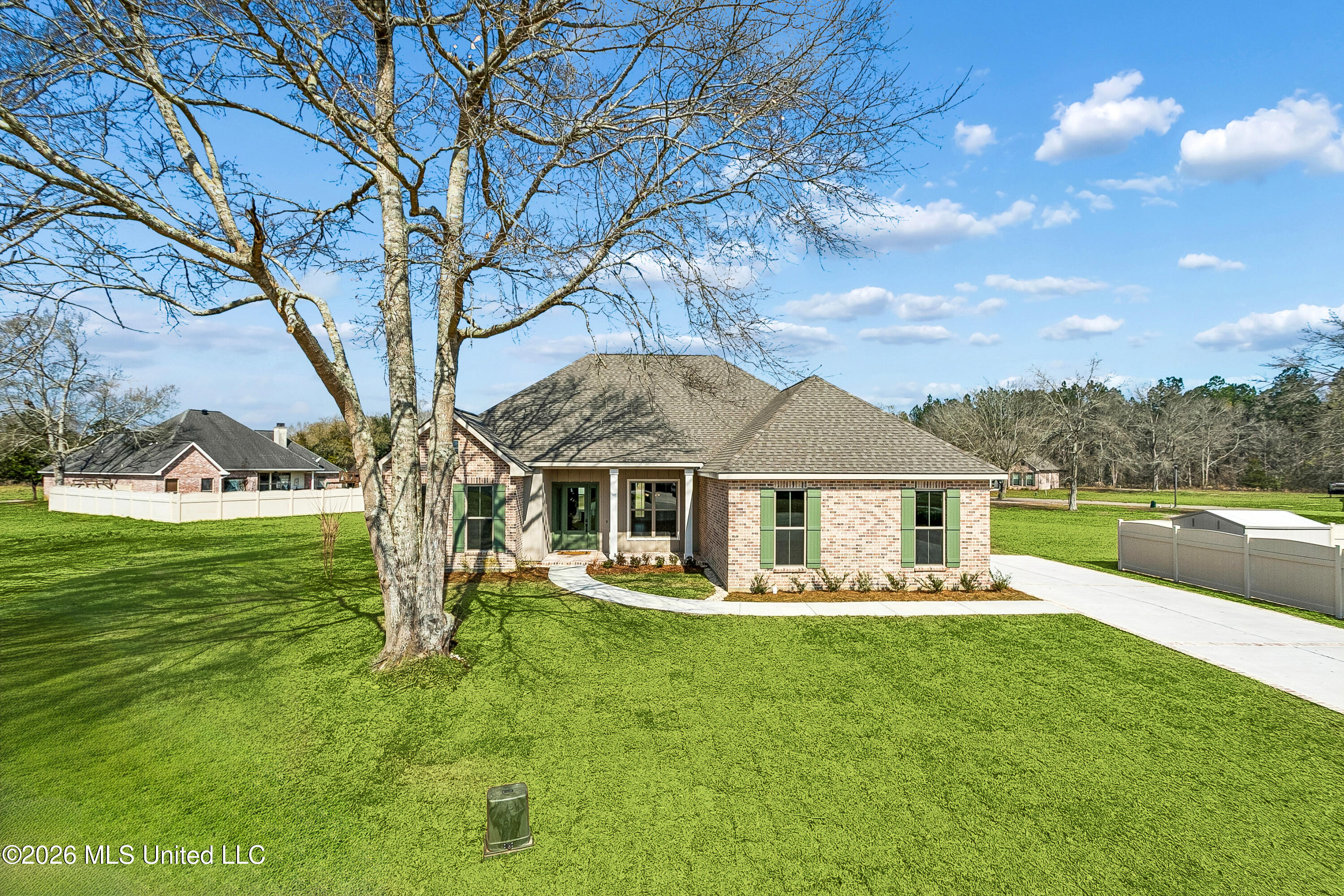 302 Stewart Point Picayune, MS 39466 - Photo 2 of 27 02 (4)