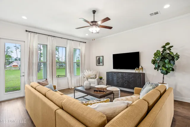 $444,600 | 302 Stewart Point, Picayune, MS 39466