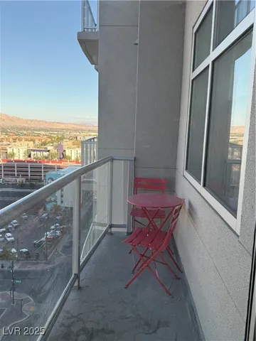 $1,495 | 150 South Las Vegas Boulevard, Unit 1202, Las Vegas, NV 89101