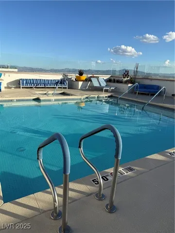 $1,495 | 150 South Las Vegas Boulevard, Unit 1202, Las Vegas, NV 89101