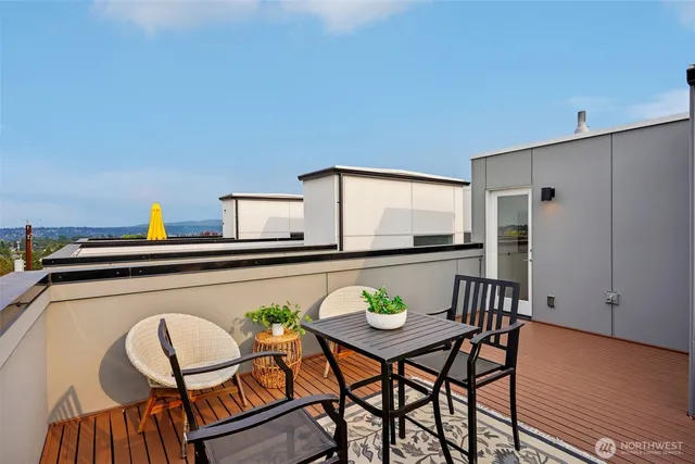 $597,550 | 1723 South Forest Street, Seattle, WA 98144