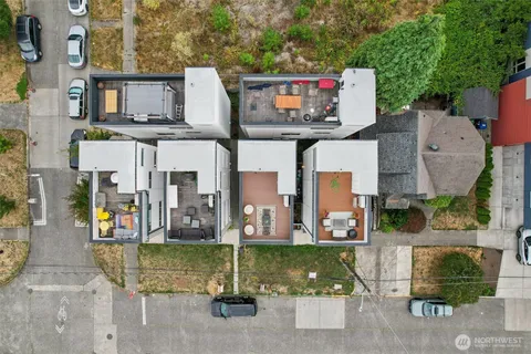 a picture of city view