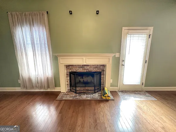 $379,900 | 130 Hamilton Lake Drive, LaGrange, GA 30241