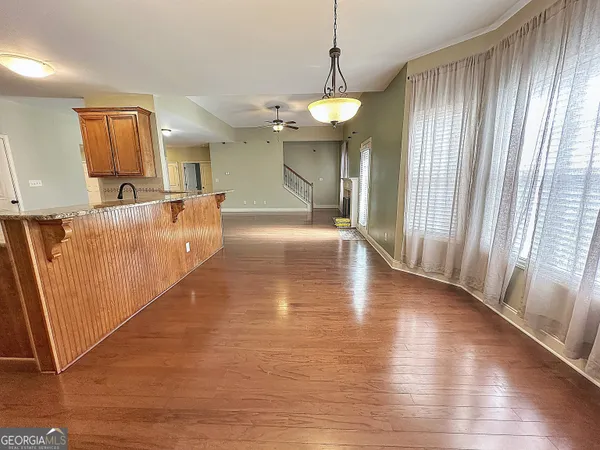 $379,900 | 130 Hamilton Lake Drive, LaGrange, GA 30241