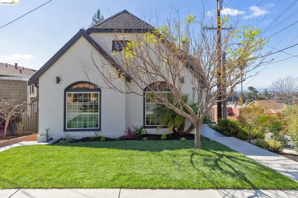 $1,098,000 | 8301 Ney Avenue, Oakland, CA 94605