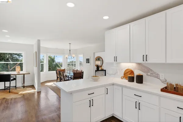 $1,098,000 | 8301 Ney Avenue, Oakland, CA 94605