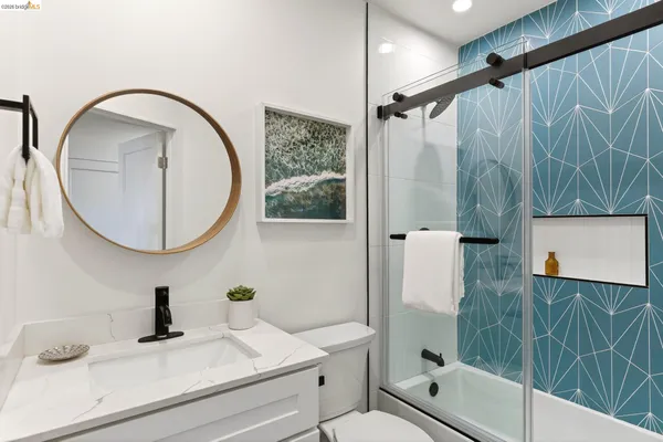 $1,098,000 | 8301 Ney Avenue, Oakland, CA 94605