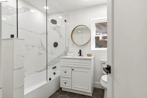 $1,098,000 | 8301 Ney Avenue, Oakland, CA 94605